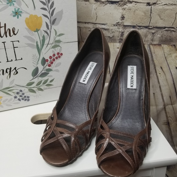 Steve Madden Leather Donatella Heels - Picture 2 of 8